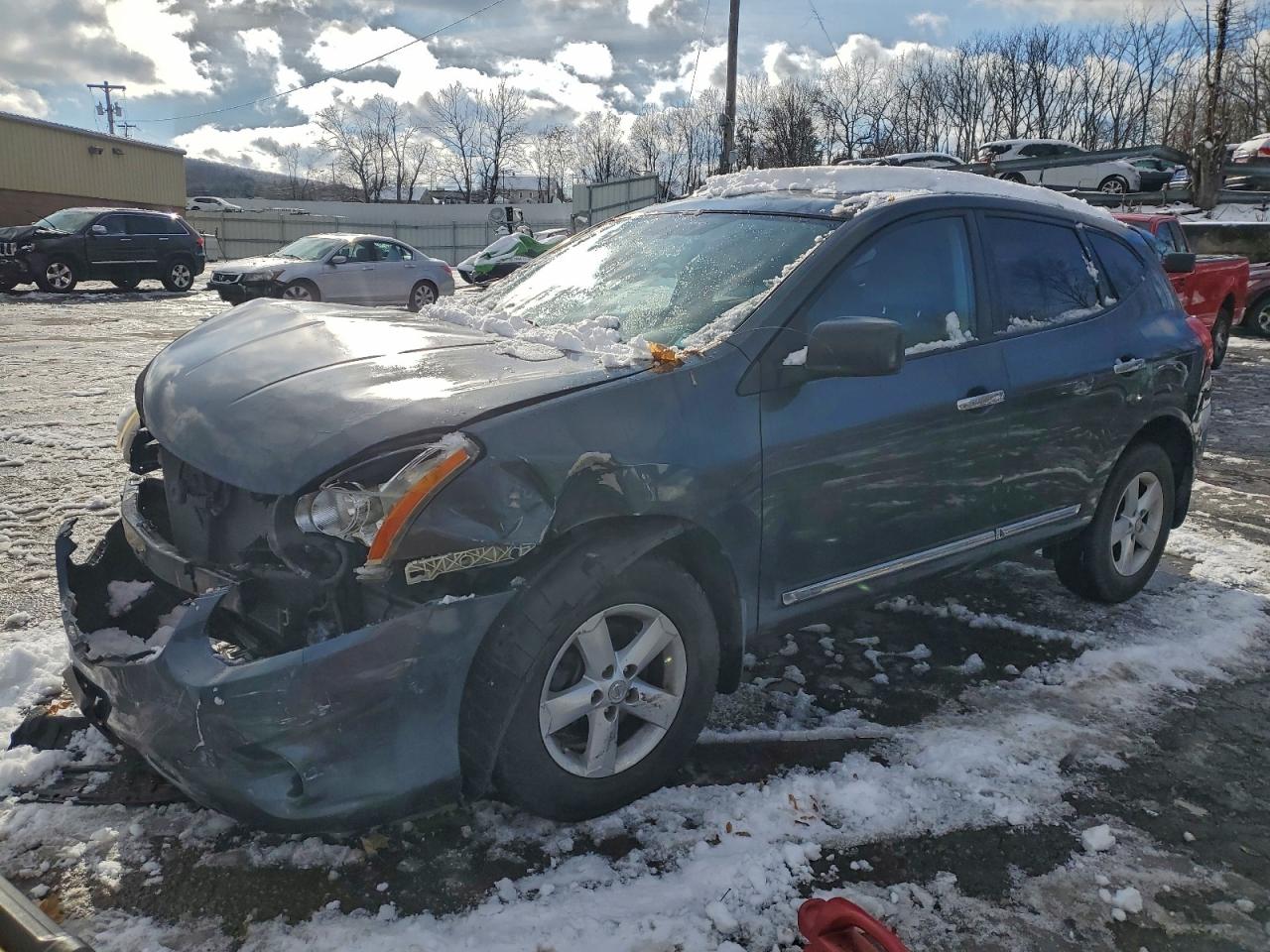 Nissan Rogue S Image 1