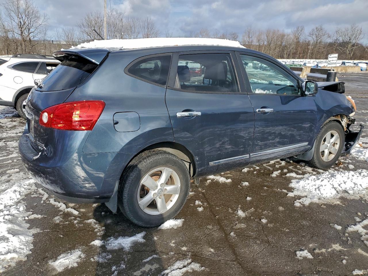 Nissan Rogue S Image 13