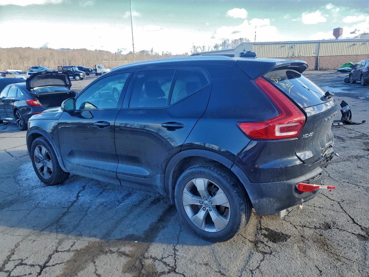 Volvo XC40 T5 Momentum Image 4