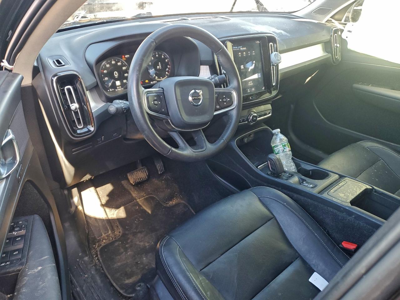 Volvo XC40 T5 Momentum Image 8