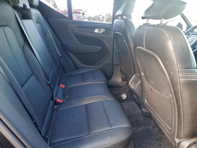 Volvo XC40 T5 Momentum Image 11