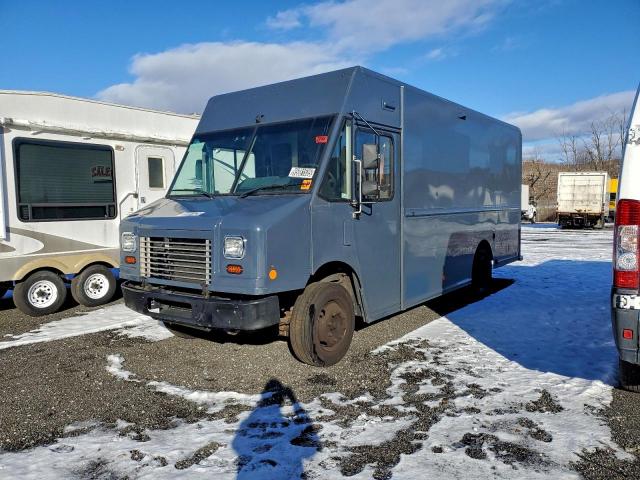  Salvage Freightliner Mt45