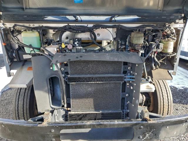 Freightliner Mt45 M Line Walk-in Van Image 3