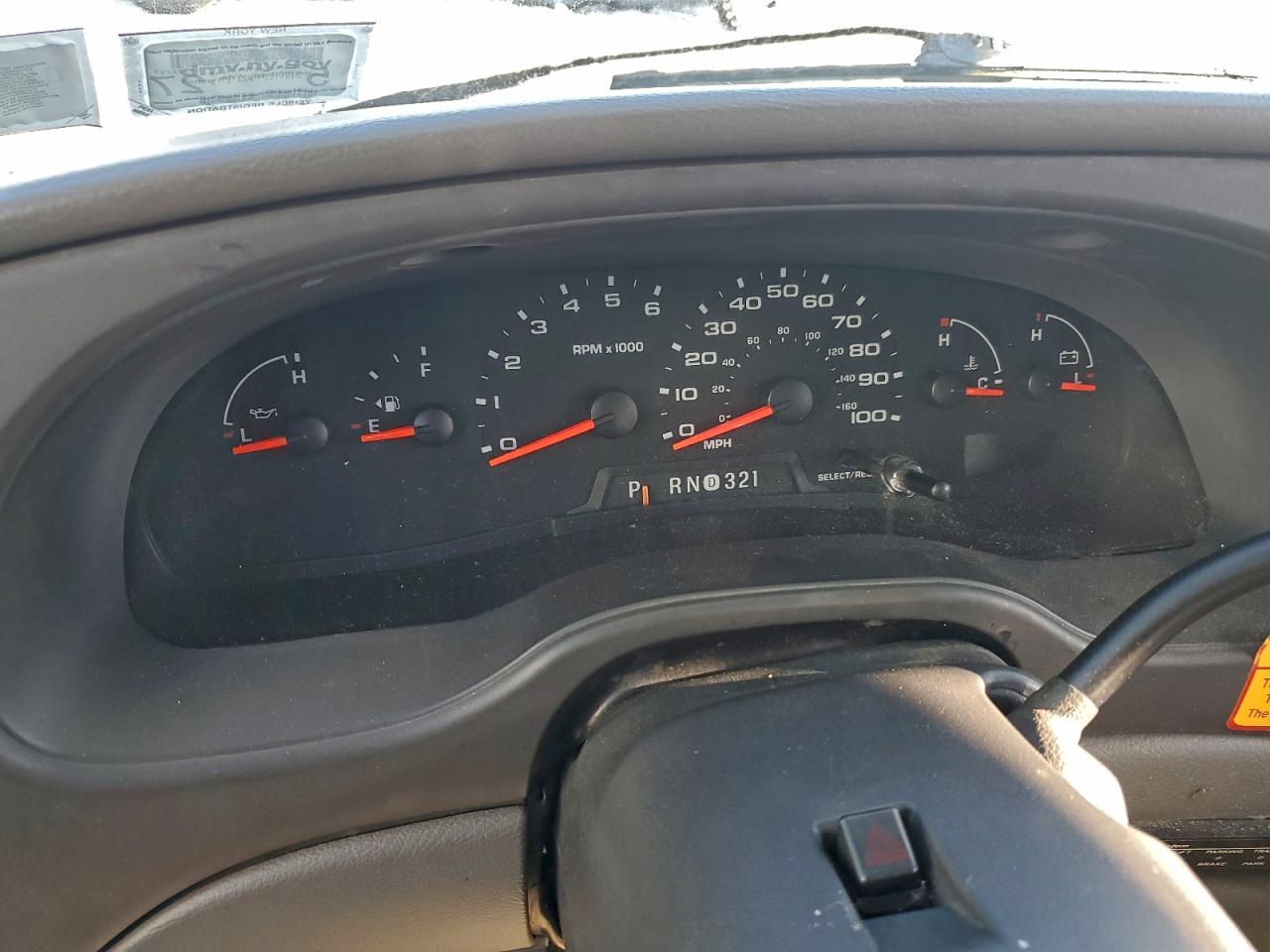 Ford Econoline E450 Super Duty Cutaway Van Image 6