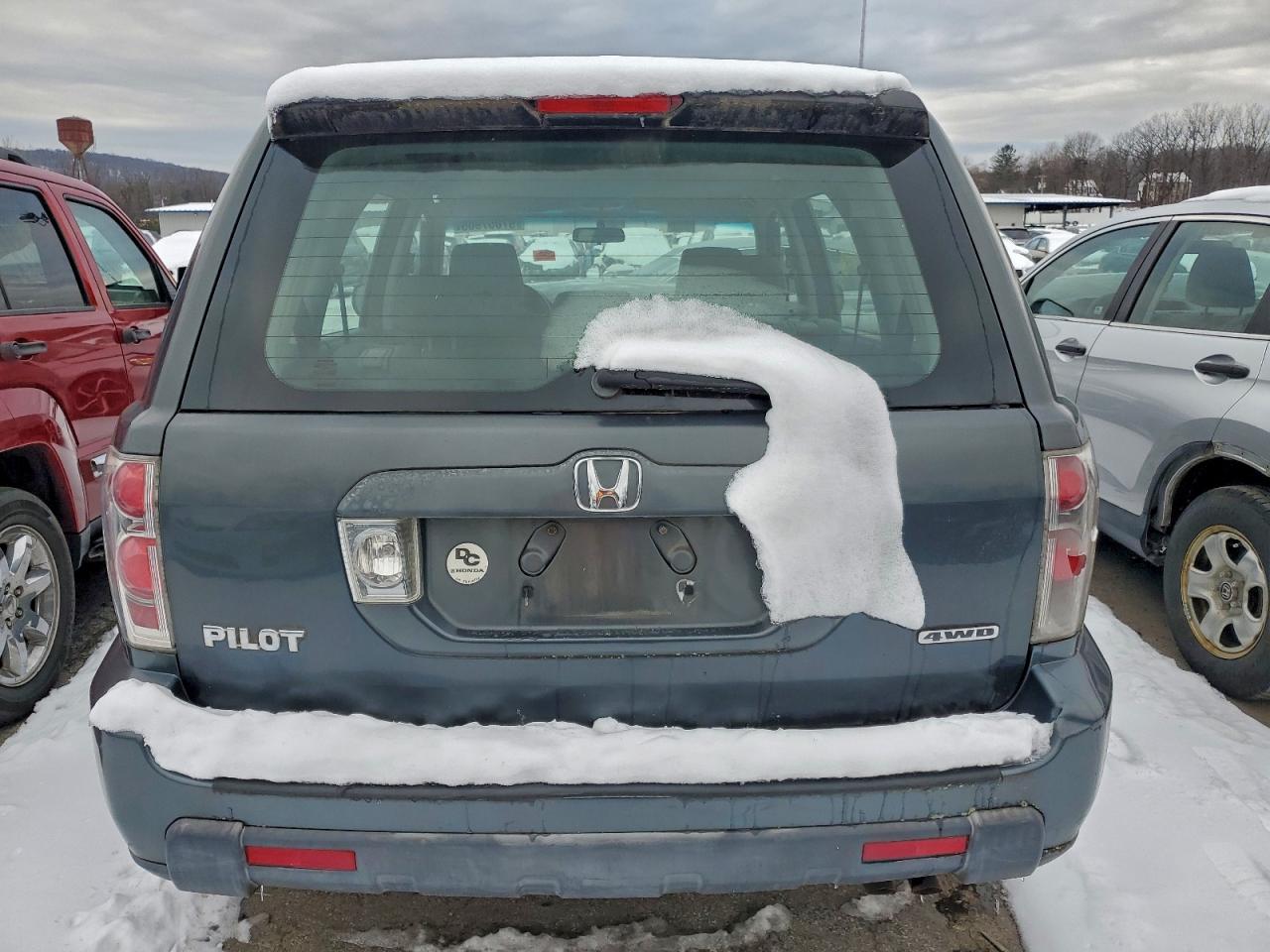 Honda Pilot Lx Image 2