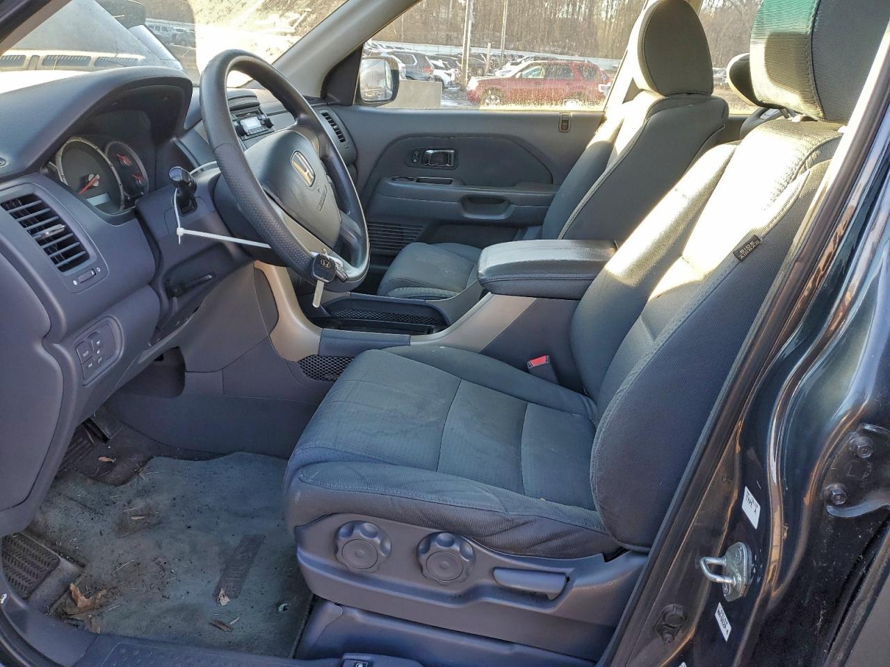 Honda Pilot Lx Image 11