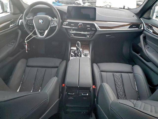 BMW 5 Series Xi Image 12
