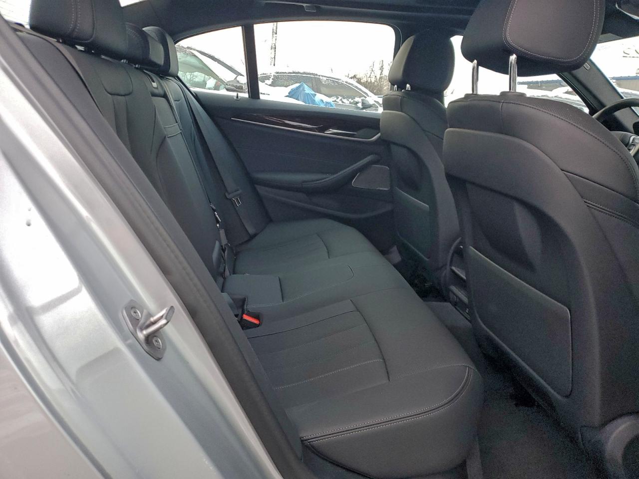 BMW 5 Series Xi Image 7