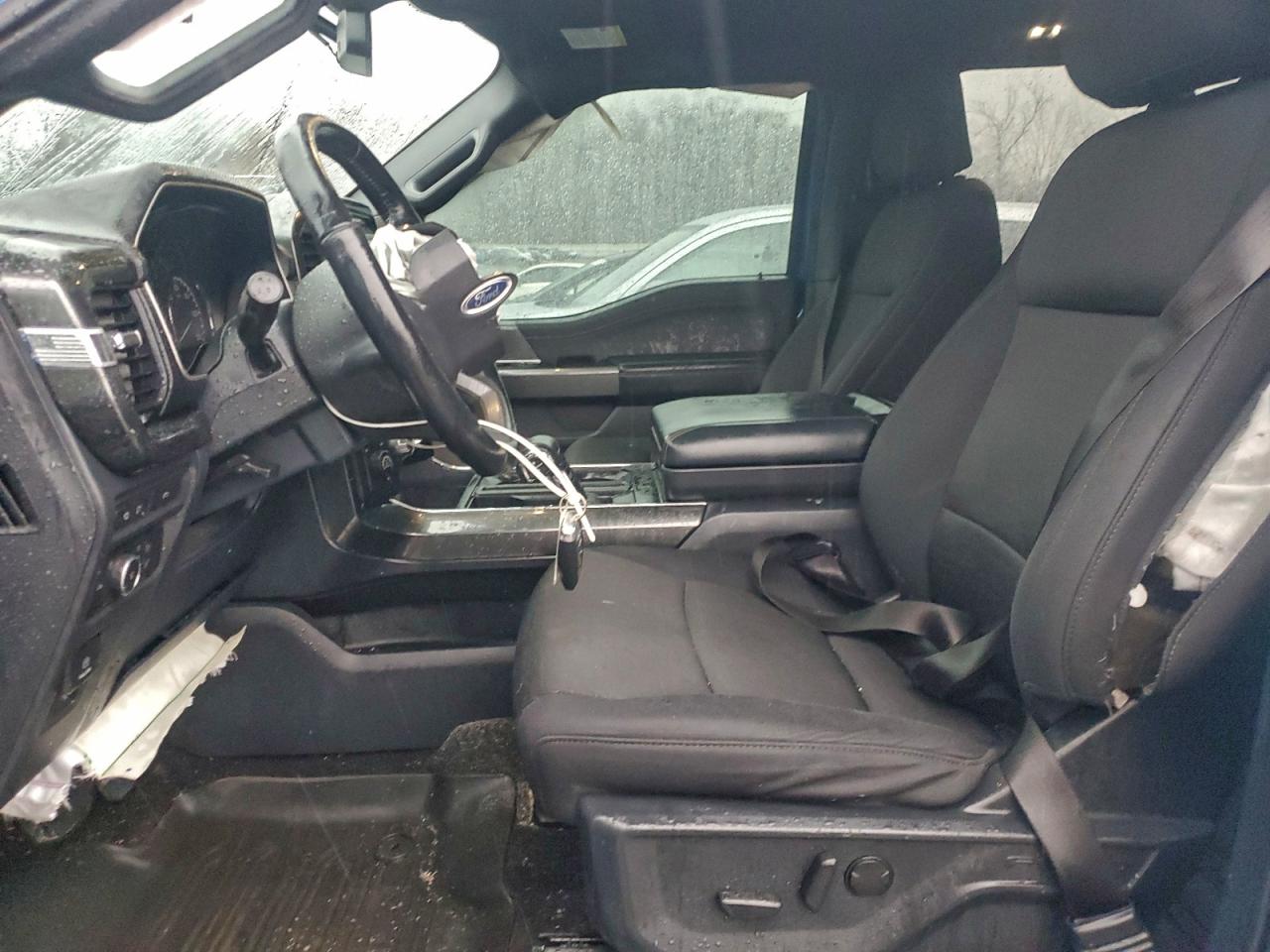 Ford F-150 Supercrew Image 5