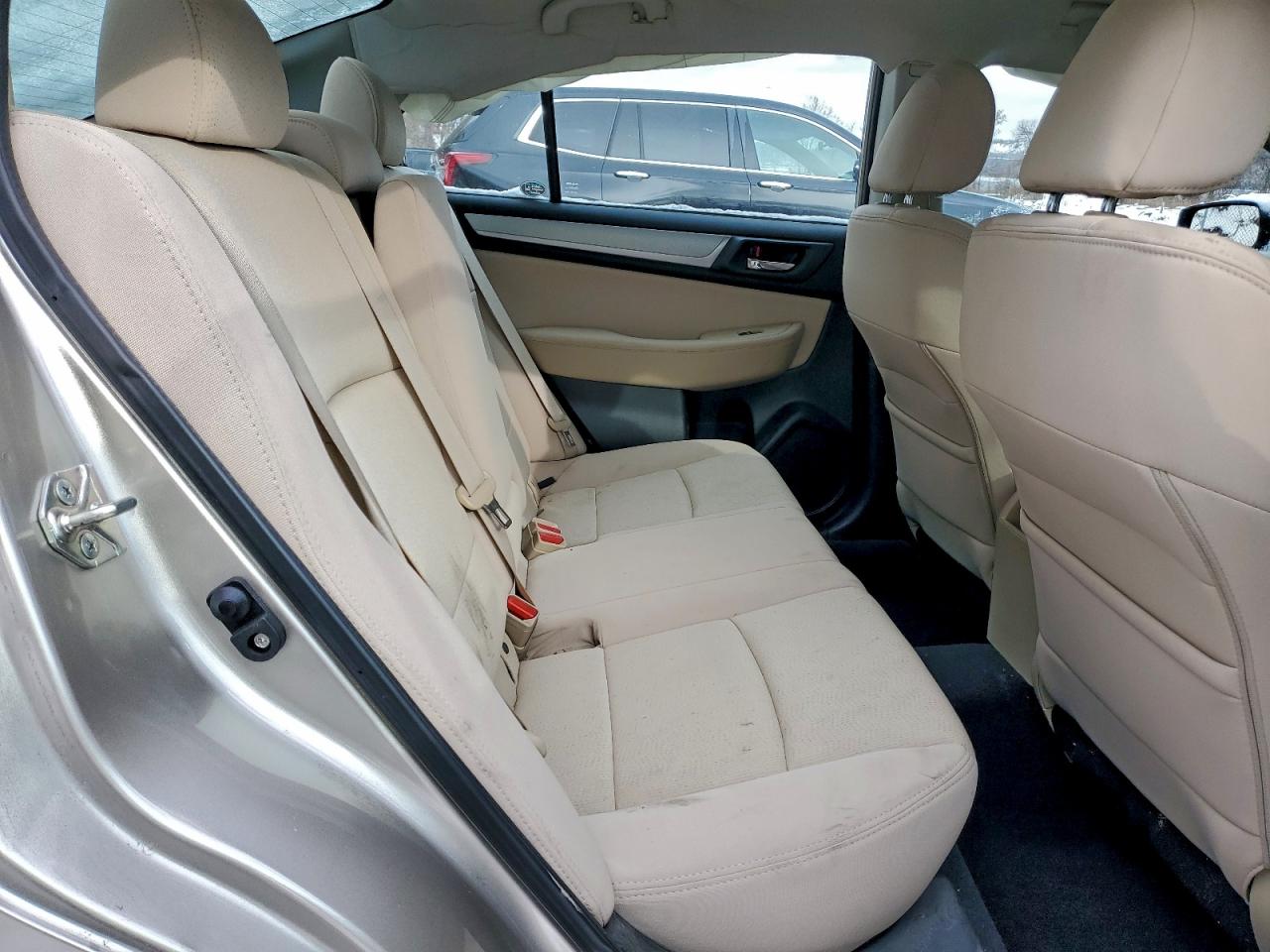 Subaru Legacy 2.5i Premium Image 5