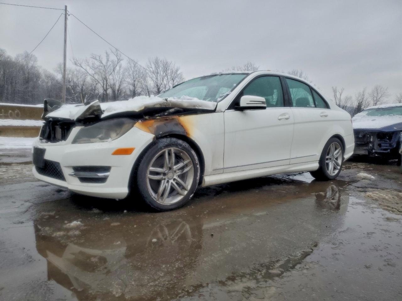 Mercedes-Benz C-Class 300 4matic Image 1