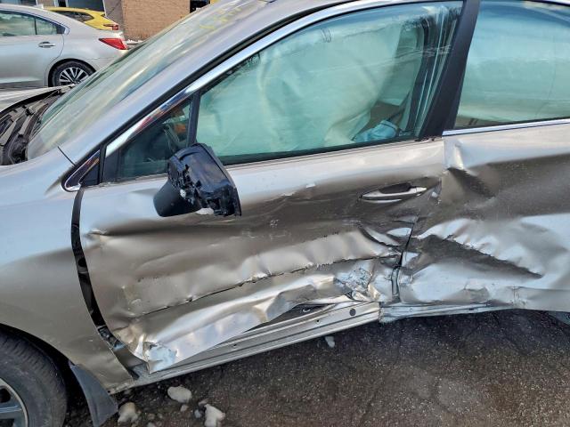 Subaru Legacy 2.5i Limited Image 10