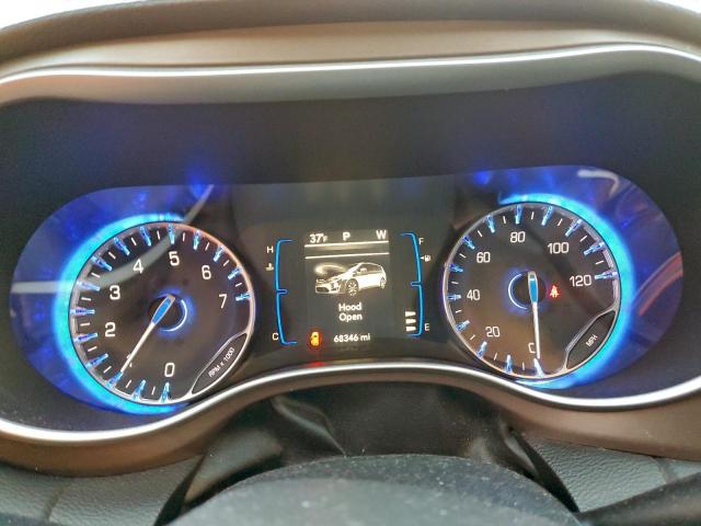 Chrysler Pacifica Touring L Image 6