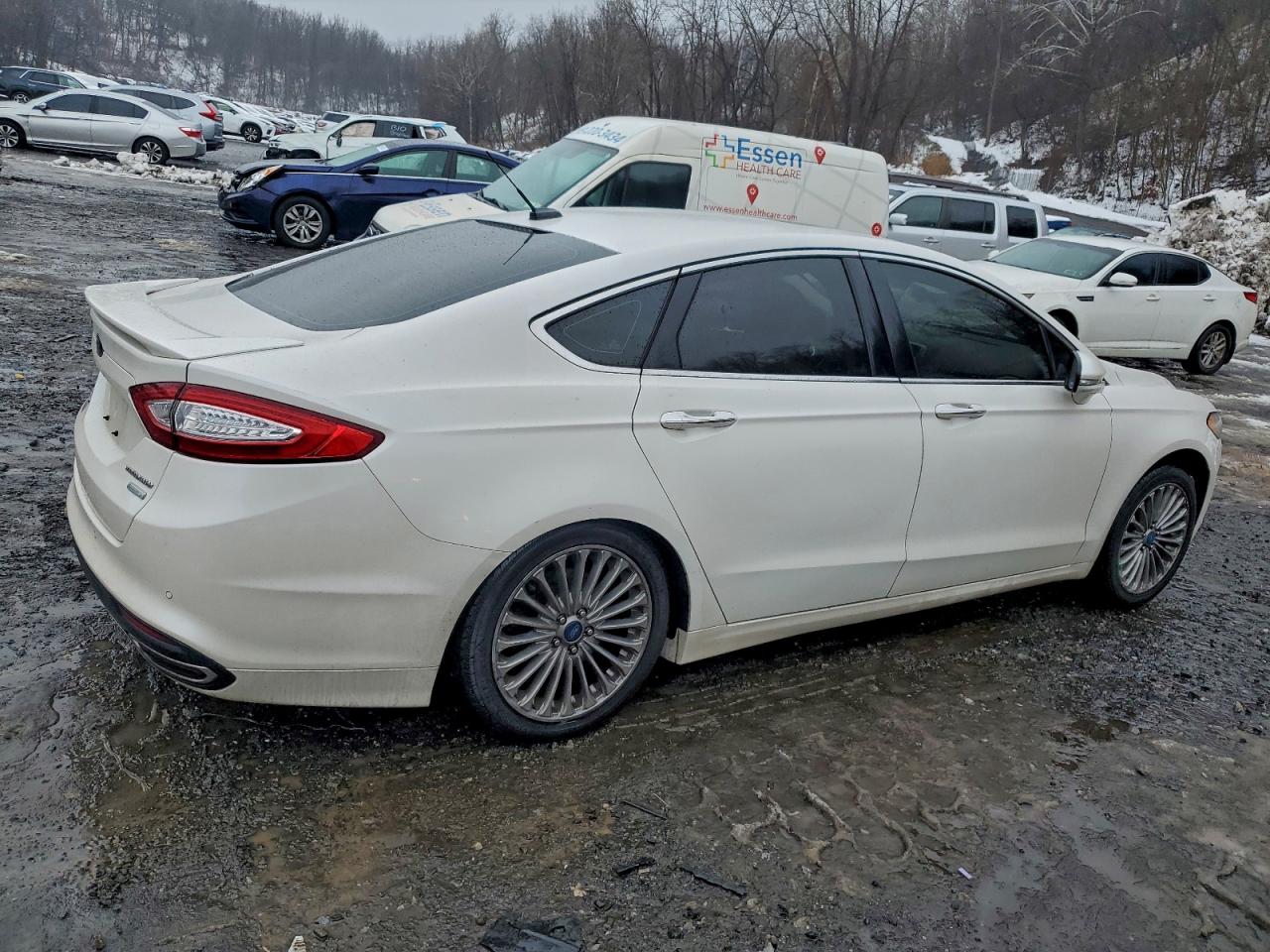 Ford Fusion Titanium Image 11