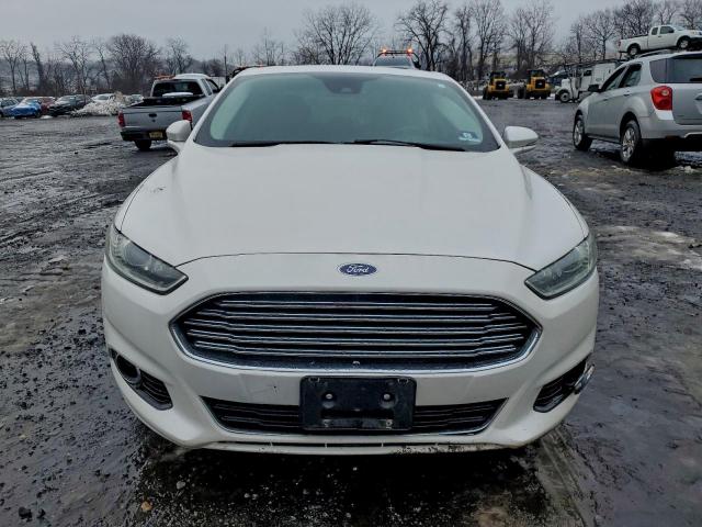 Ford Fusion Titanium Image 5