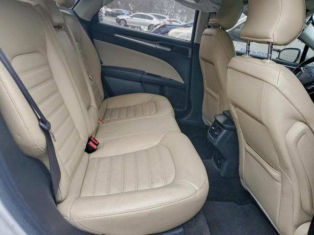 Ford Fusion Titanium Image 12