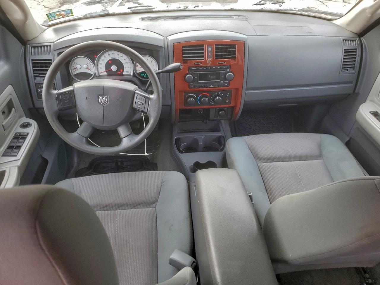 Dodge Dakota Quad Slt Image 9