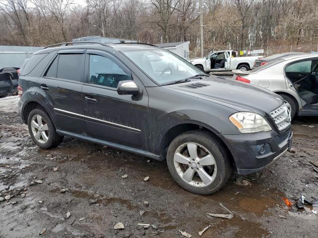 Mercedes-Benz M-Class 350 Image 10