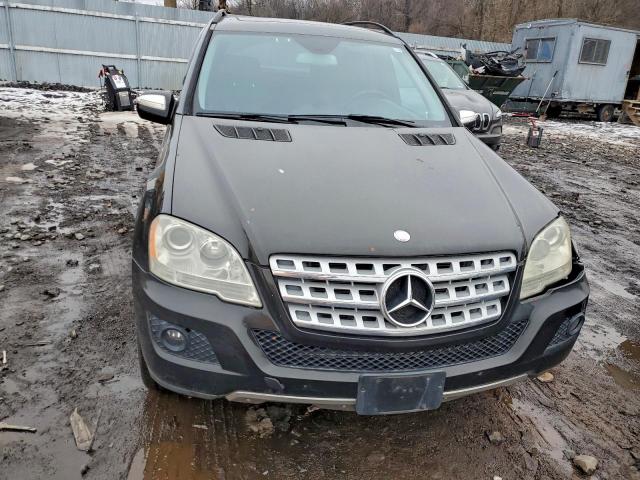 Mercedes-Benz M-Class 350 Image 2