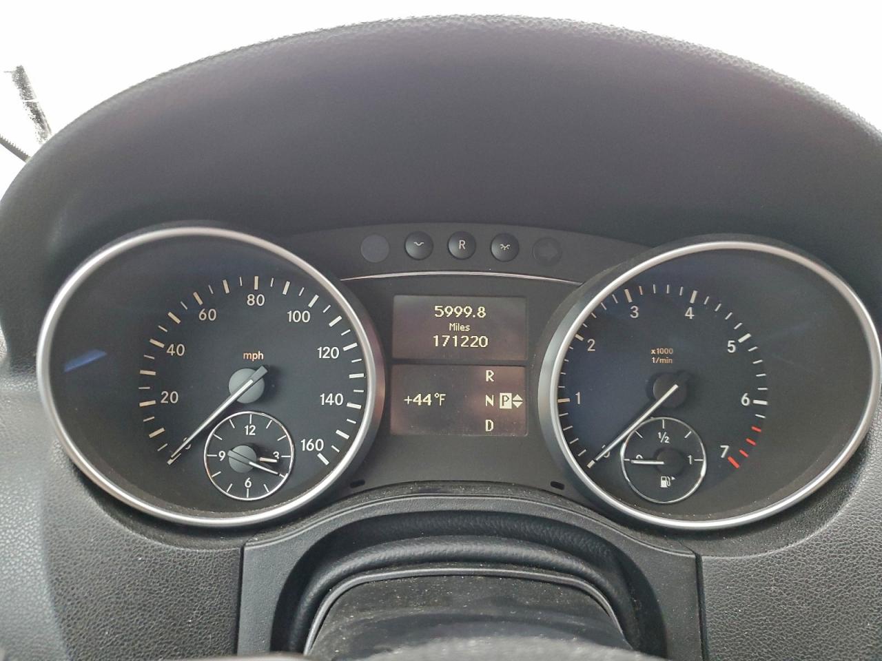 Mercedes-Benz M-Class 350 Image 7