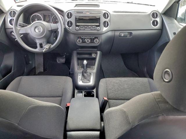 Volkswagen Tiguan S Image 5
