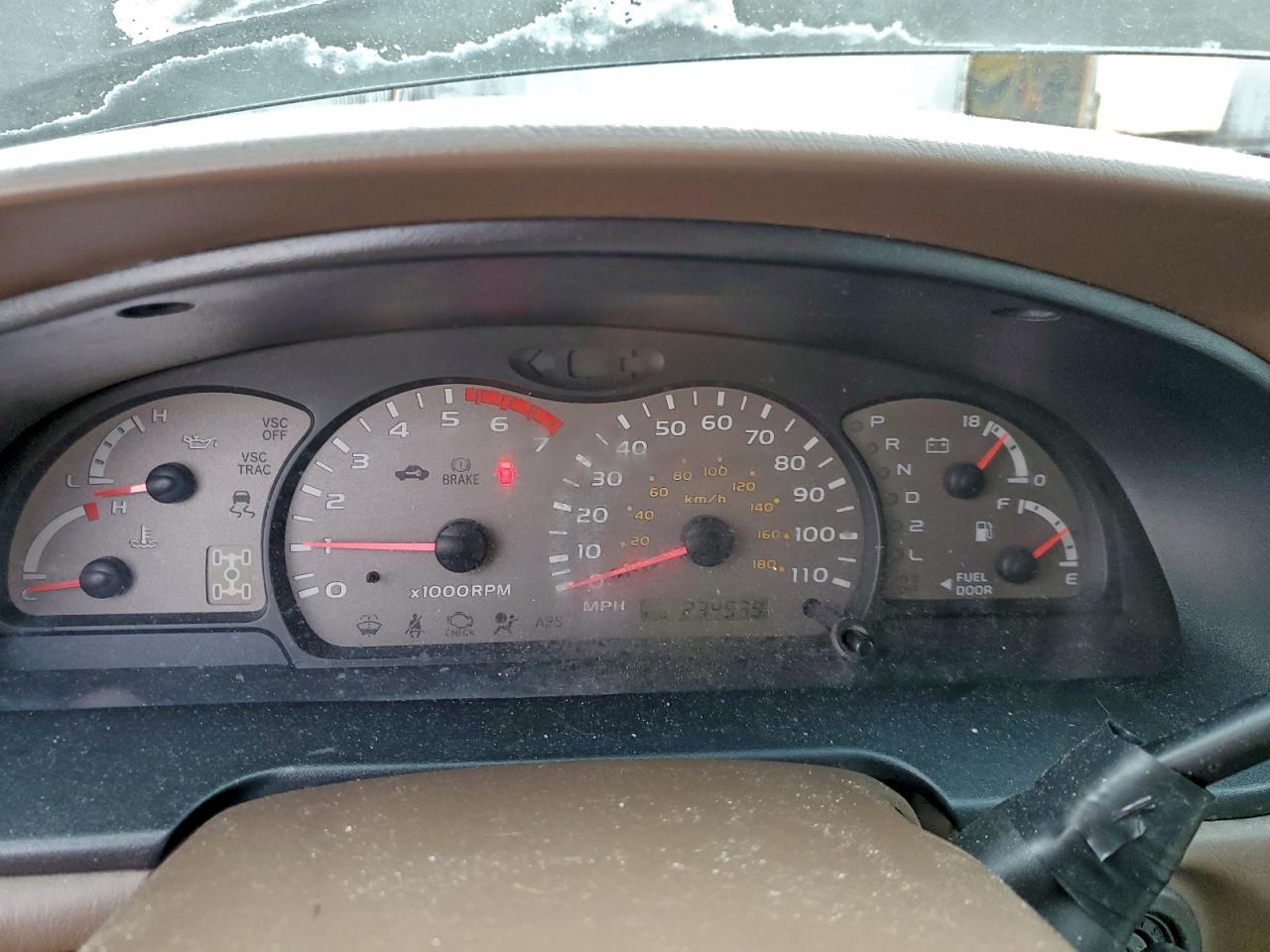 Toyota Sequoia Sr5 Image 6