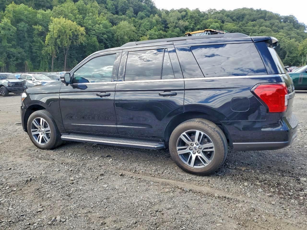 Ford Expedition Xlt Image 5