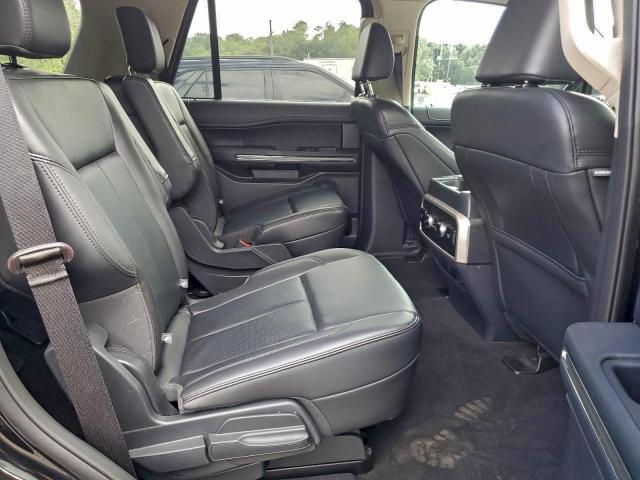 Ford Expedition Xlt Image 11