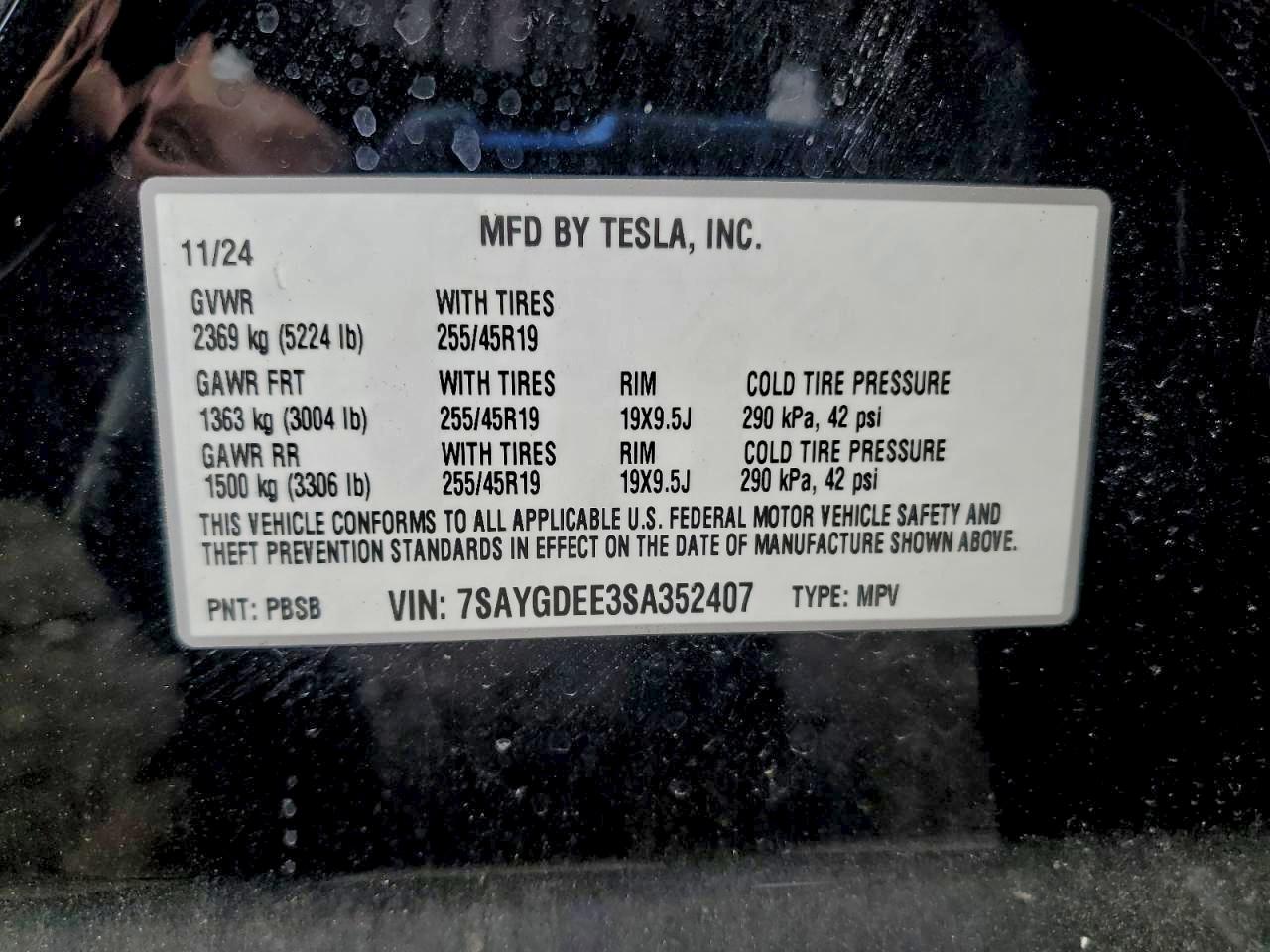 Tesla Model Y Image 8