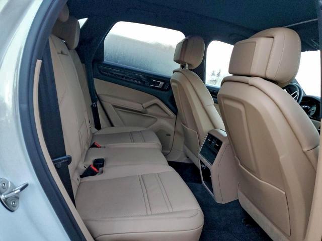 Porsche Cayenne Ba Base Image 12