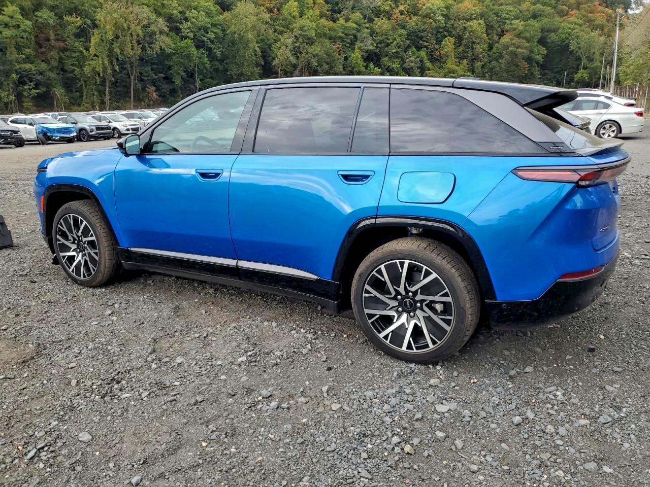 Jeep Wagoneer Limited Image 13