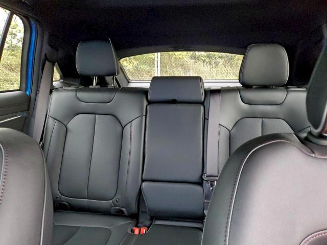 Jeep Wagoneer Limited Image 11