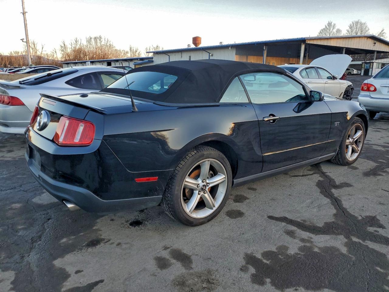 Ford Mustang Gt Image 2