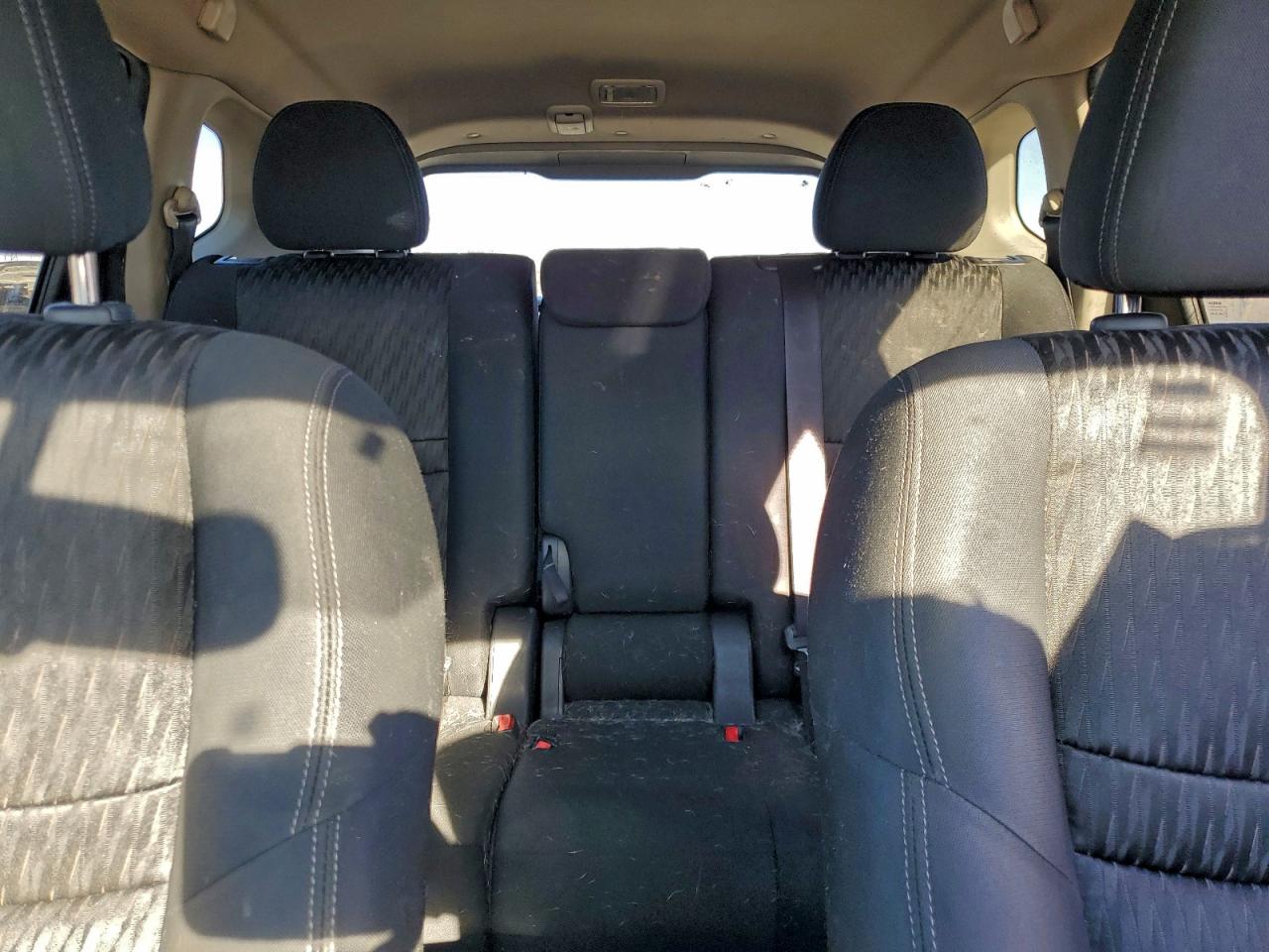 Nissan Rogue S Image 6