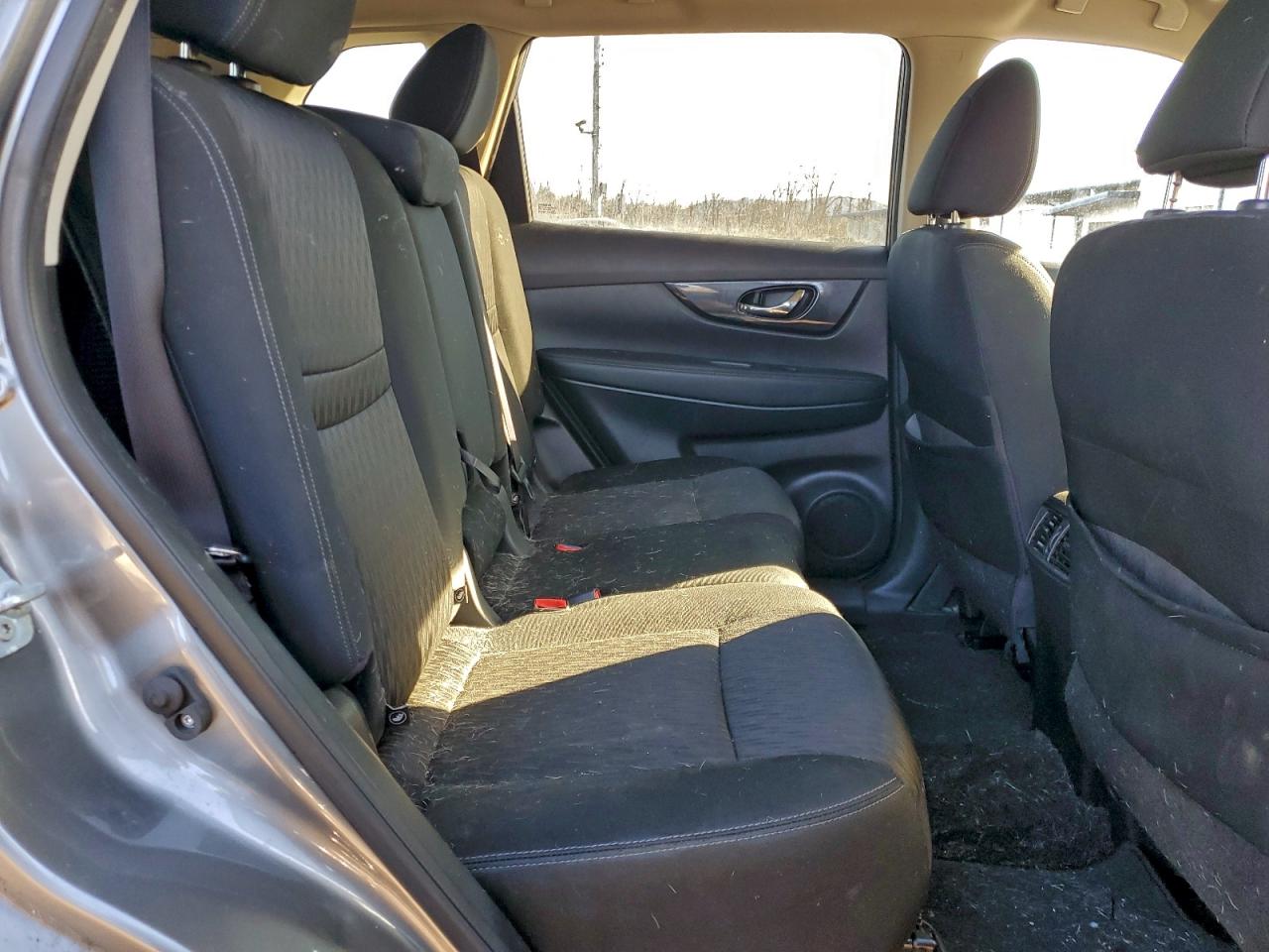 Nissan Rogue S Image 7