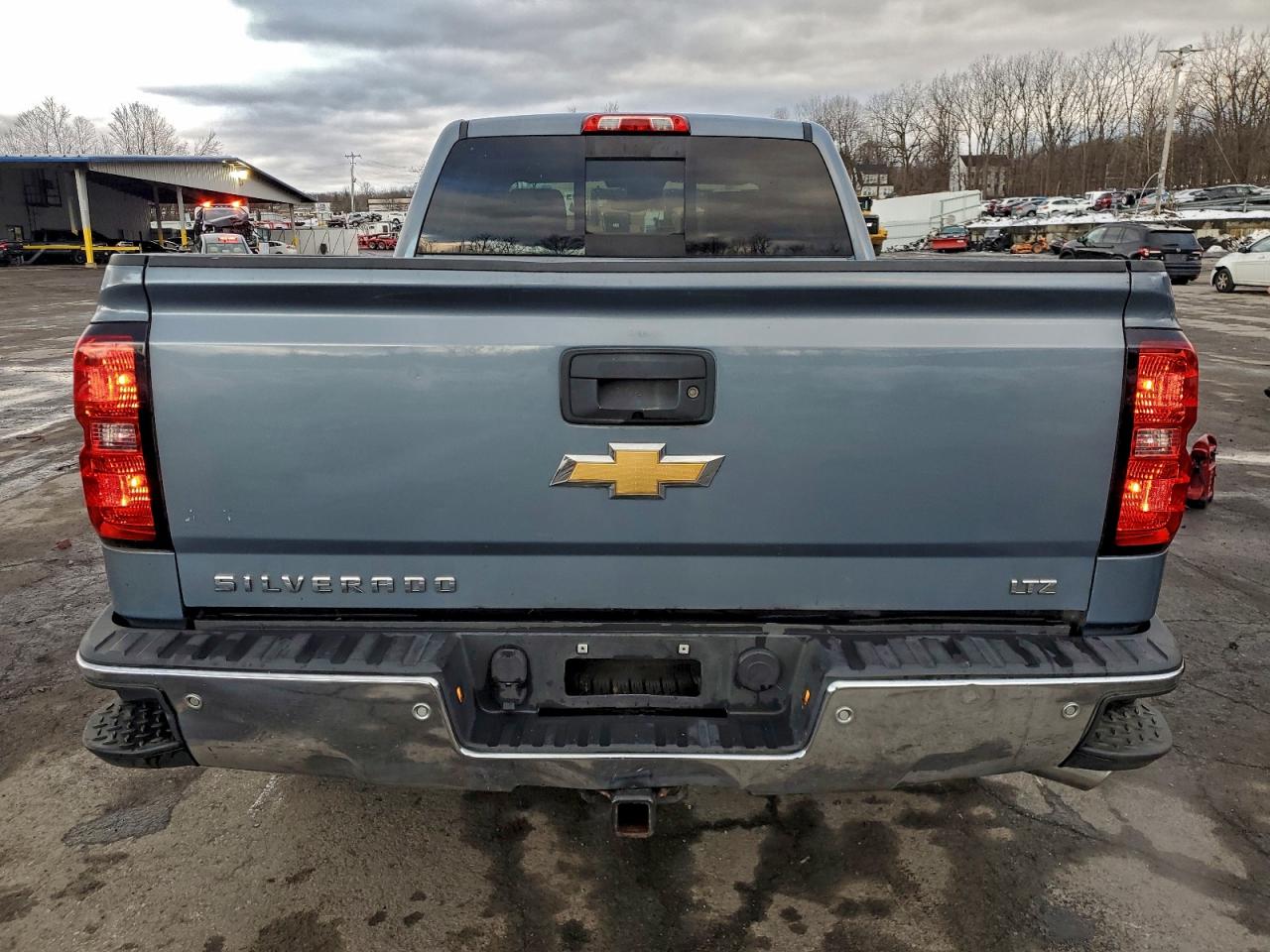 Chevrolet Silverado K1500 Ltz Image 9