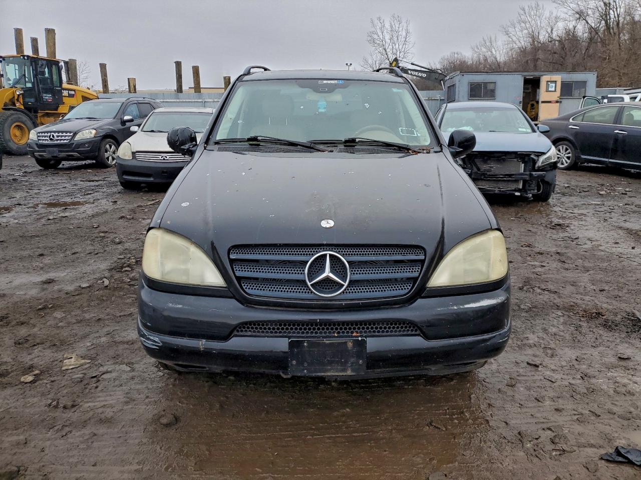 Mercedes-Benz M-Class 320 Image 11