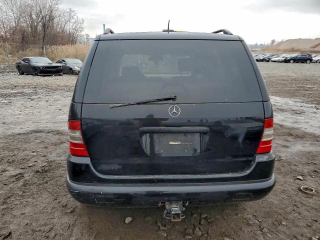 Mercedes-Benz M-Class 320 Image 8