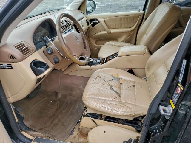 Mercedes-Benz M-Class 320 Image 9