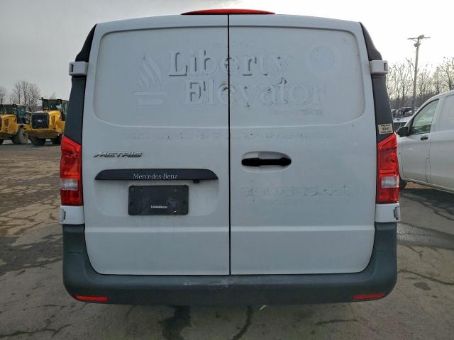 Mercedes-Benz Metris Image 3