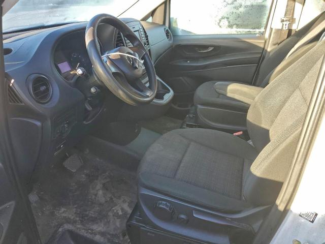 Mercedes-Benz Metris Image 4