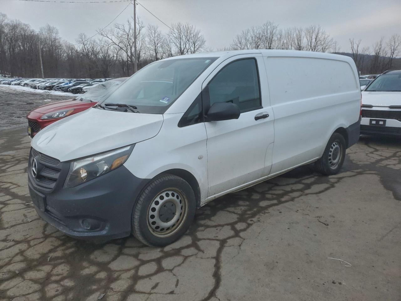 Mercedes-Benz Metris Image 1