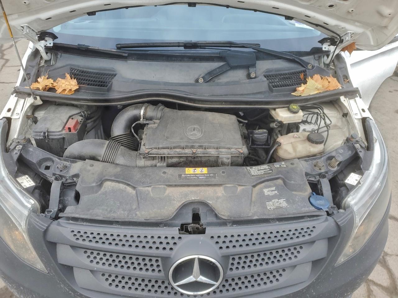 Mercedes-Benz Metris Image 11