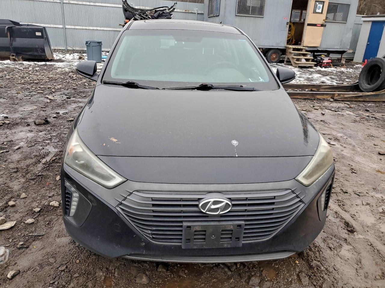 Hyundai Ioniq Limited Image 12