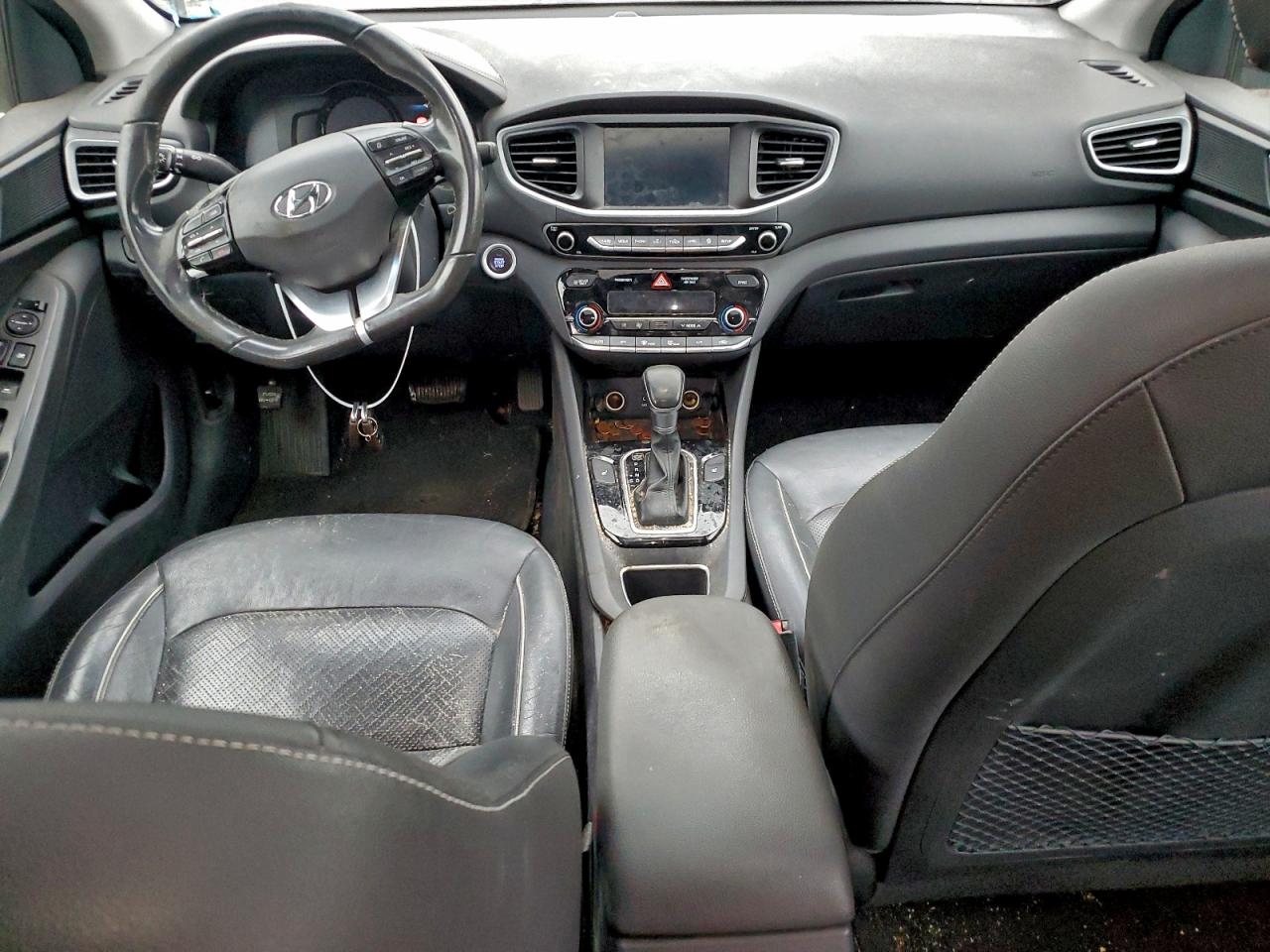 Hyundai Ioniq Limited Image 3