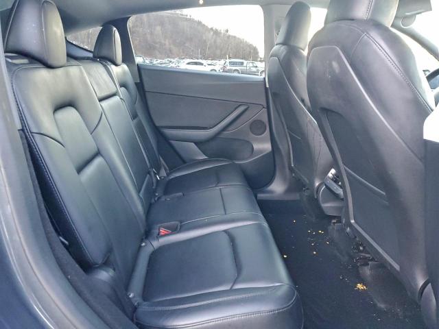 Tesla Model Y Image 6