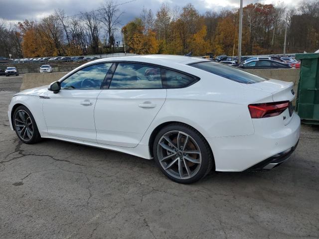 Audi A5 Premium 45 Image 2