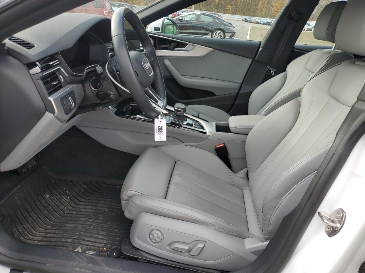 Audi A5 Premium 45 Image 4