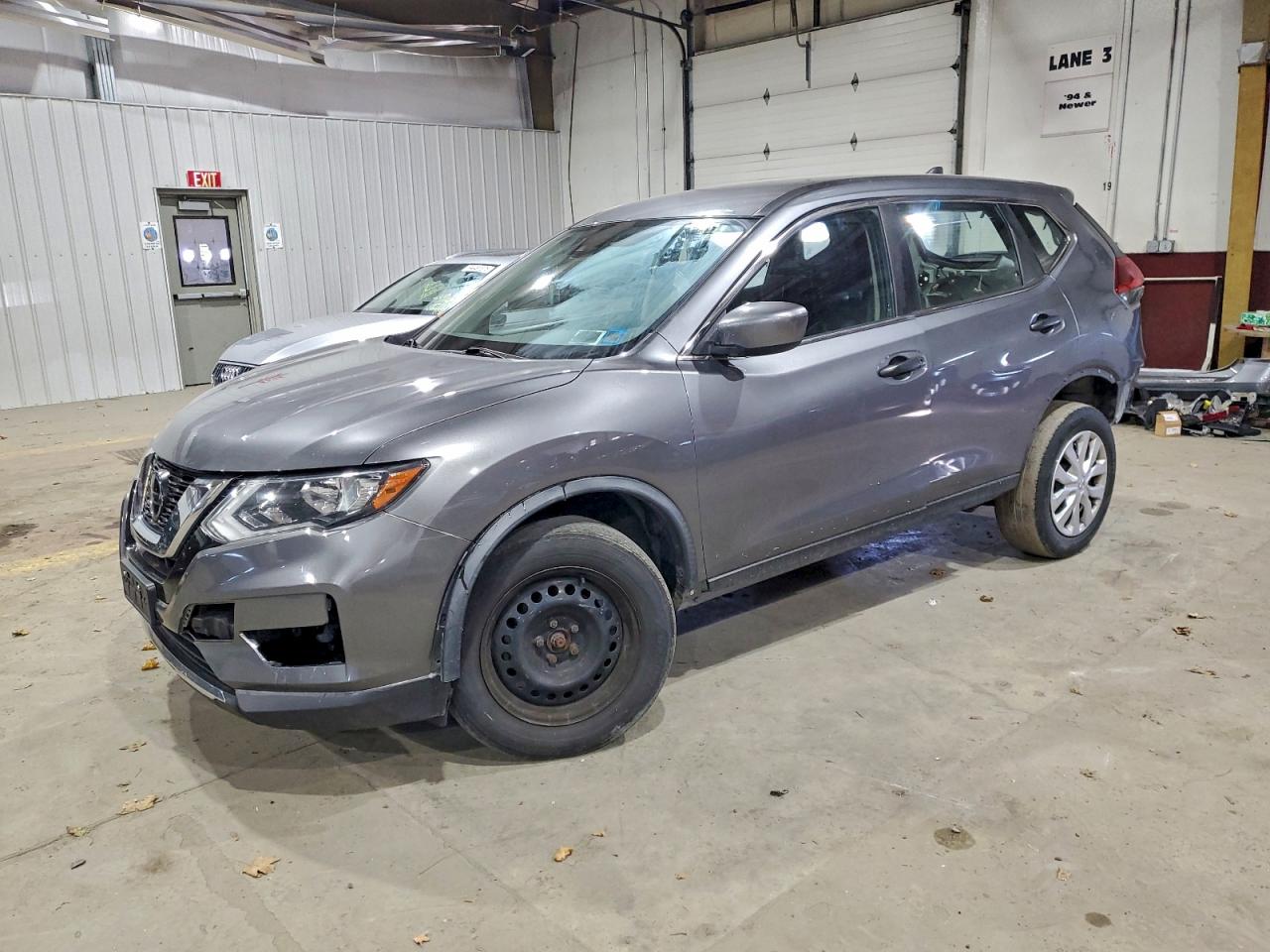 Nissan Rogue S Image 1
