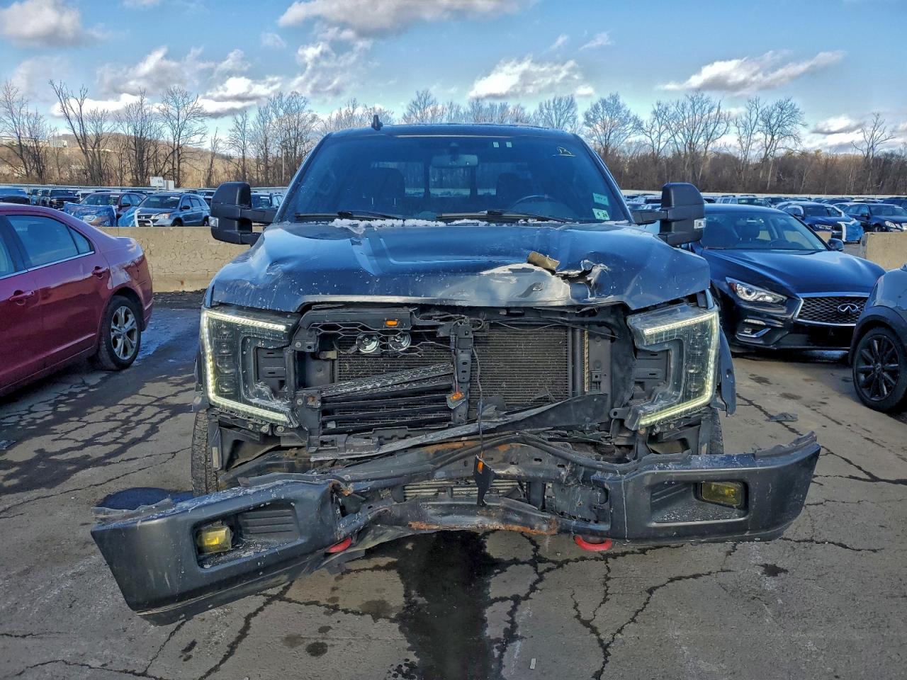 Ford F-150 Supercrew Image 8